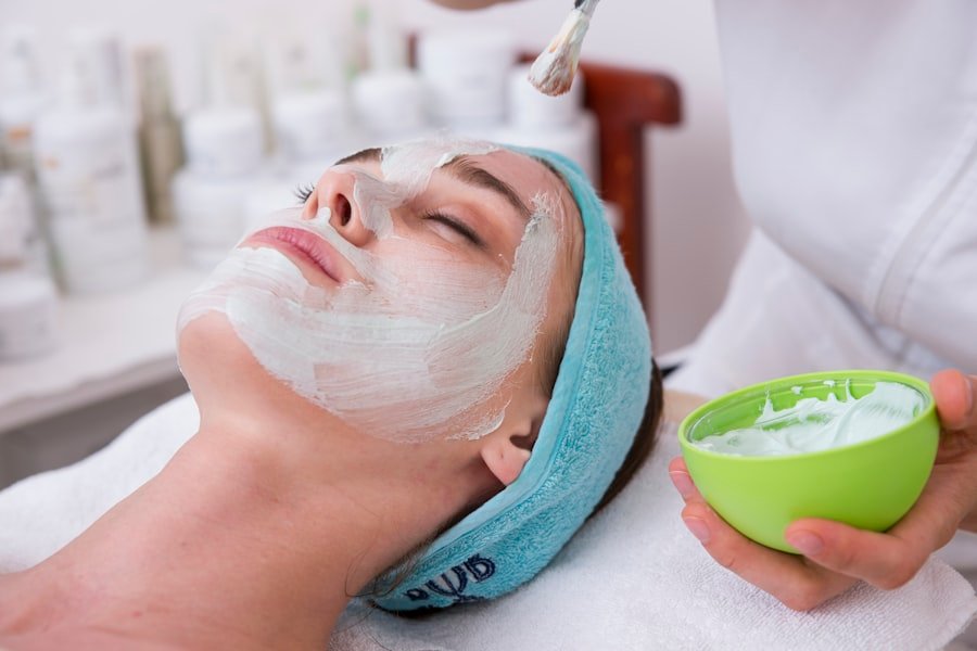 Limpieza facial profesional con mascarilla en Biutty Barcelona